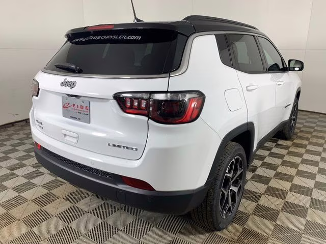 2026 Bright White Clearcoat Jeep Compass Limited 4X4 SUV
