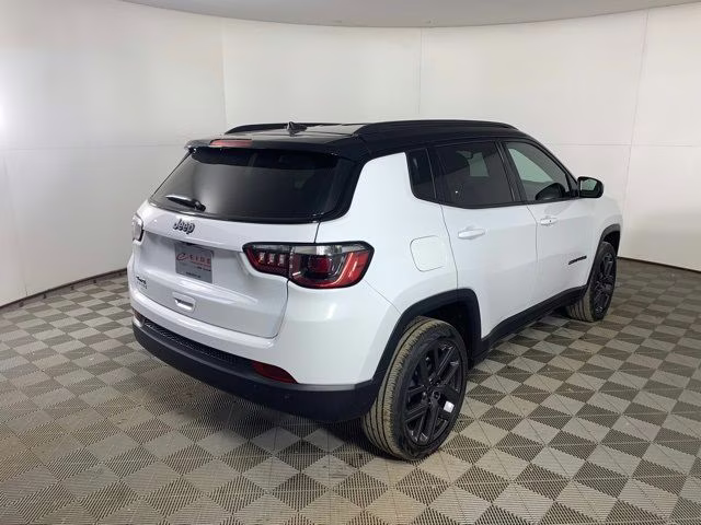2026 Bright White Clearcoat Jeep Compass Limited Altitude 4X4 SUV