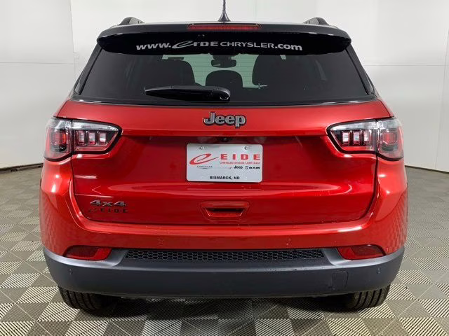 2026 Red Hot Pearlcoat Jeep Compass Limited Altitude 4X4 SUV