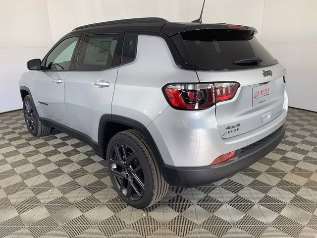 2026 Silver Zynith Metallic Clearcoat Jeep Compass Limited Altitude 4X4 SUV
