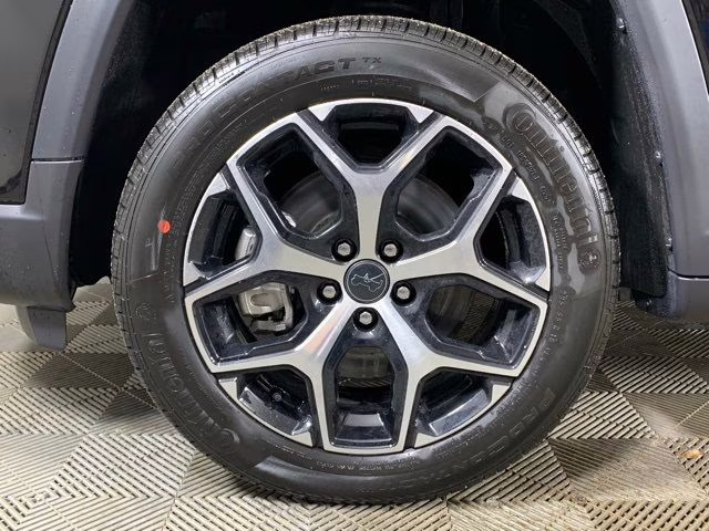 2026 Diamond Black Crystal Pearlcoat Jeep Compass Limited 4X4 SUV