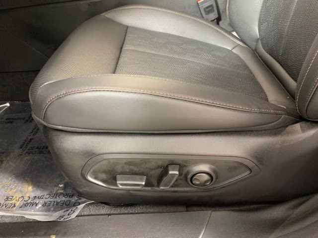 2026 Silver Zynith Clearcoat Jeep Cherokee Overland 4X4 SUV