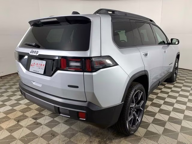 2026 Silver Zynith Clearcoat Jeep Cherokee Overland 4X4 SUV