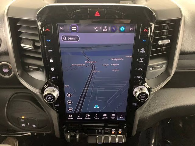 2026 Bright White Clearcoat Ram 2500 Tradesman 4X4 Truck