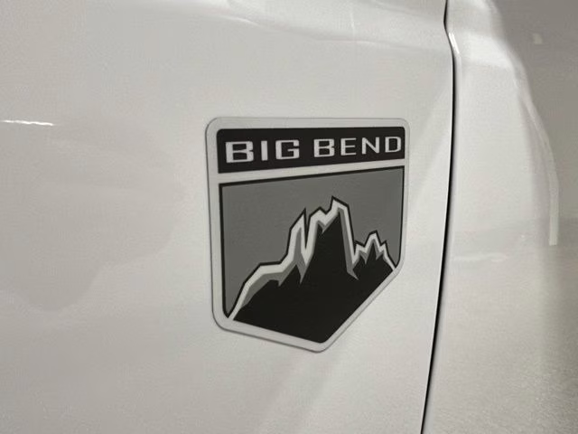 2025 Oxford White Ford Bronco Big Bend DARK TRAIL SERIES 4X4 SUV