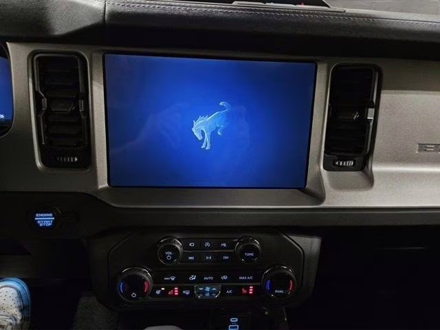 2025 Azure Gray Metallic Tri-Coat Ford Bronco Outer Banks 4X4 SUV