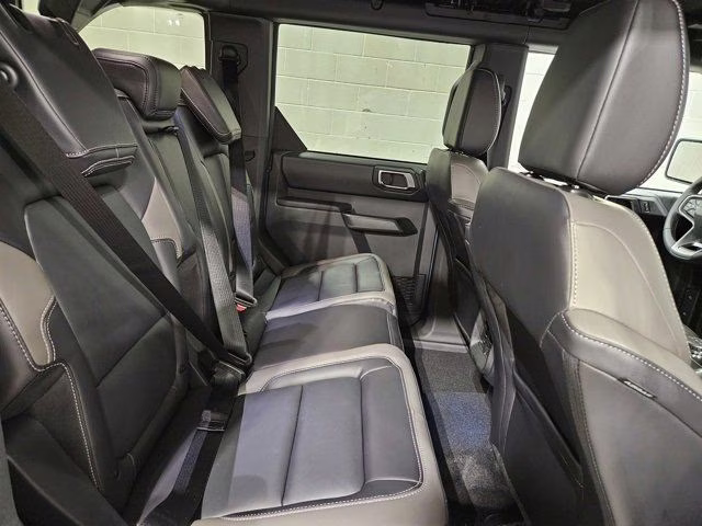 2025 Azure Gray Metallic Tri-Coat Ford Bronco Outer Banks 4X4 SUV