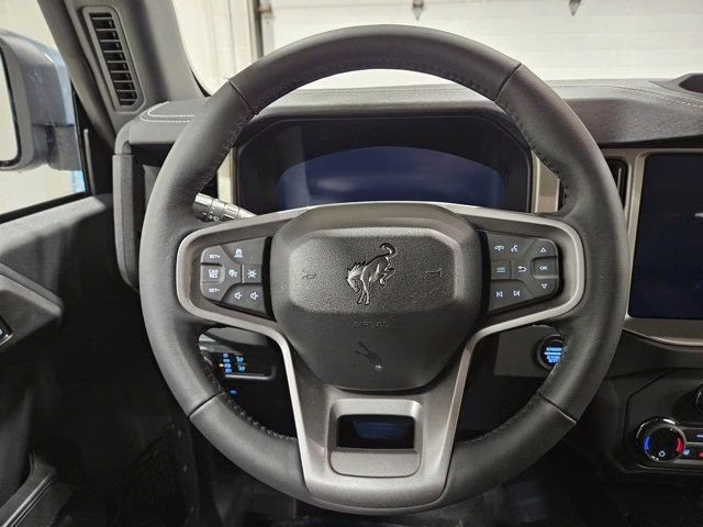 2025 Azure Gray Metallic Tri-Coat Ford Bronco Outer Banks 4X4 SUV