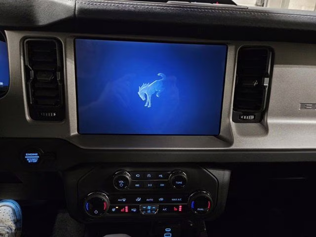 2025 Azure Gray Metallic Tri-Coat Ford Bronco Outer Banks 4X4 SUV