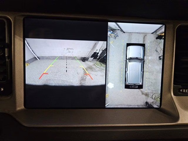 2025 Azure Gray Metallic Tri-Coat Ford Bronco Outer Banks 4X4 SUV