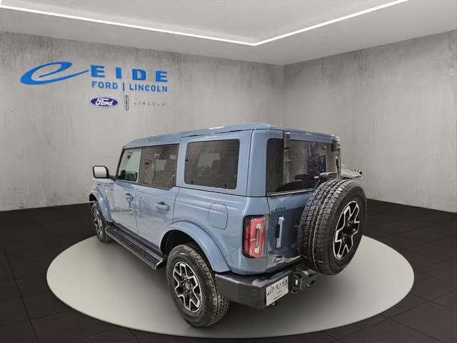 2025 Azure Gray Metallic Tri-Coat Ford Bronco Outer Banks 4X4 SUV