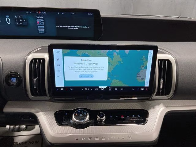 2026 Glacier Gray Metallic Tri-Coat Ford Expedition Max Active 4X4 SUV