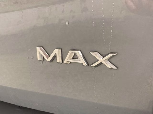 2026 Glacier Gray Metallic Tri-Coat Ford Expedition Max Active 4X4 SUV