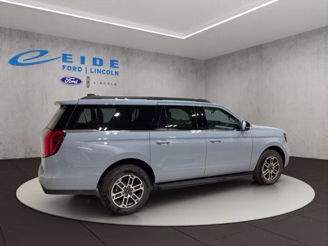2026 Glacier Gray Metallic Tri-Coat Ford Expedition Max Active 4X4 SUV