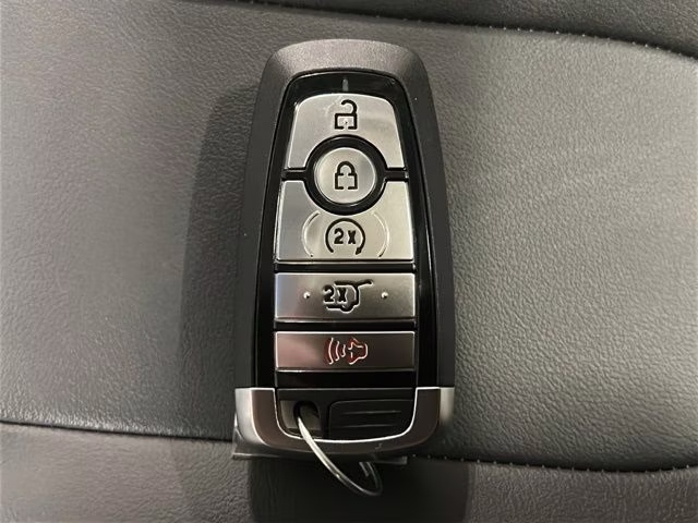 2026 Agate Black Metallic Ford Expedition Max Active 4X4 SUV