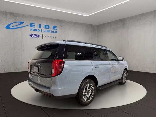 2026 Glacier Gray Metallic Tri-Coat Ford Expedition Active 4X4 SUV