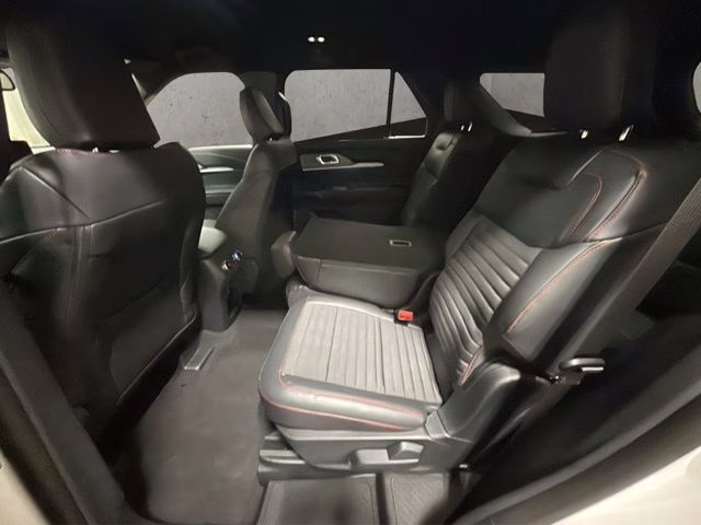 2026 Star White Metallic Tri-Coat Ford Explorer ST-Line 4X4 SUV