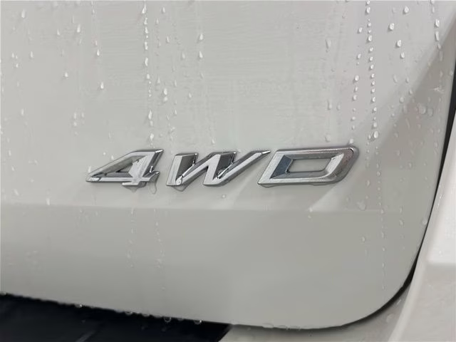 2026 Star White Metallic Tri-Coat Ford Explorer ST-Line 4X4 SUV