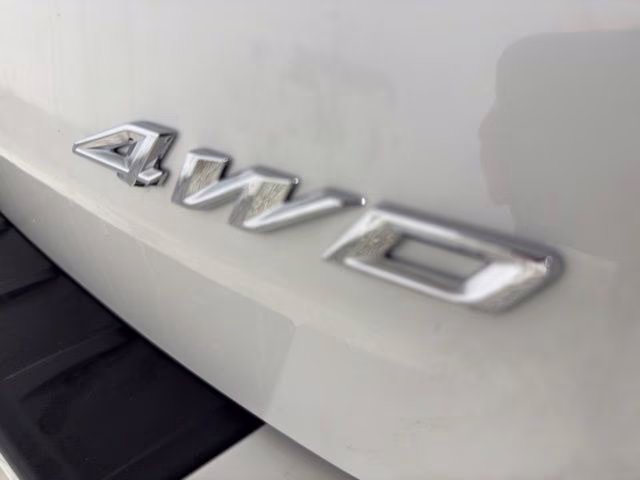 2026 Star White Metallic Tri-Coat Ford Explorer ST-Line 4X4 SUV