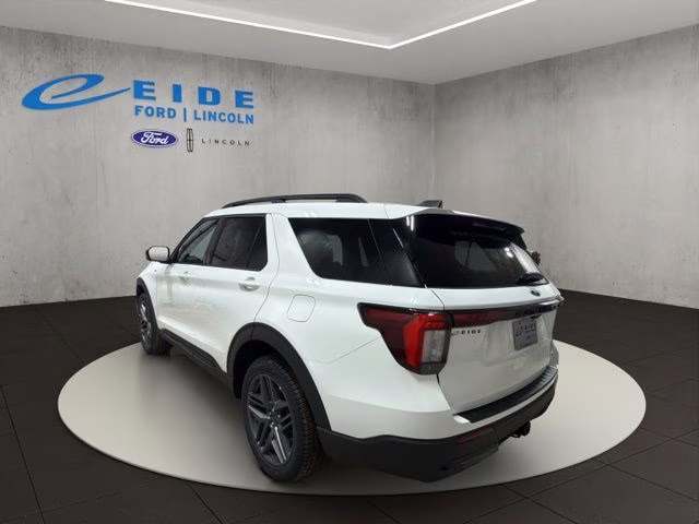 2026 Star White Metallic Tri-Coat Ford Explorer ST-Line 4X4 SUV