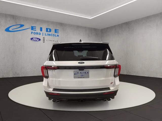 2026 Star White Metallic Tri-Coat Ford Explorer ST 4X4 SUV