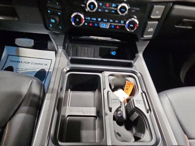 2026 Avalanche Ford Super Duty F-250 SRW Lariat 4X4 Truck