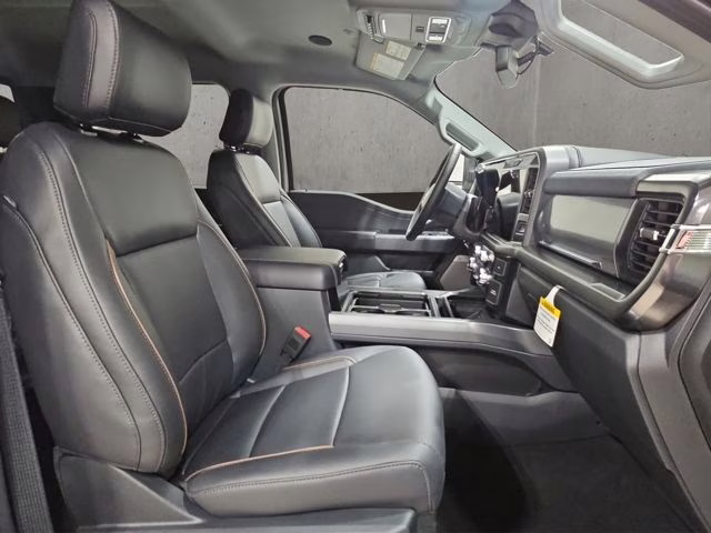 2026 Avalanche Ford Super Duty F-250 SRW Lariat 4X4 Truck