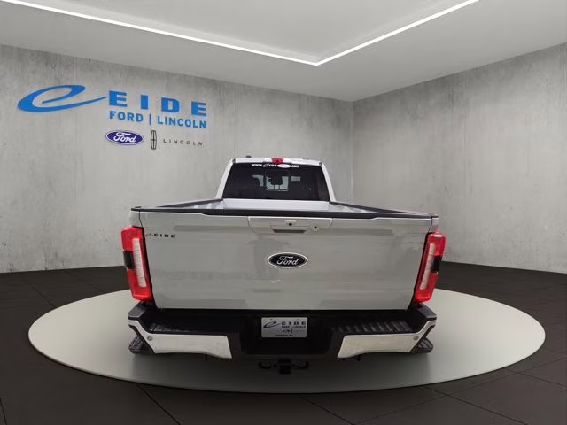 2026 Avalanche Ford Super Duty F-250 SRW Lariat 4X4 Truck