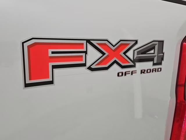 2026 Avalanche Ford Super Duty F-250 SRW Lariat 4X4 Truck