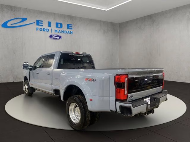 2026 Glacier Gray Metallic Tri-Coat Ford Super Duty F-350 DRW Platinum 4X4 Truck