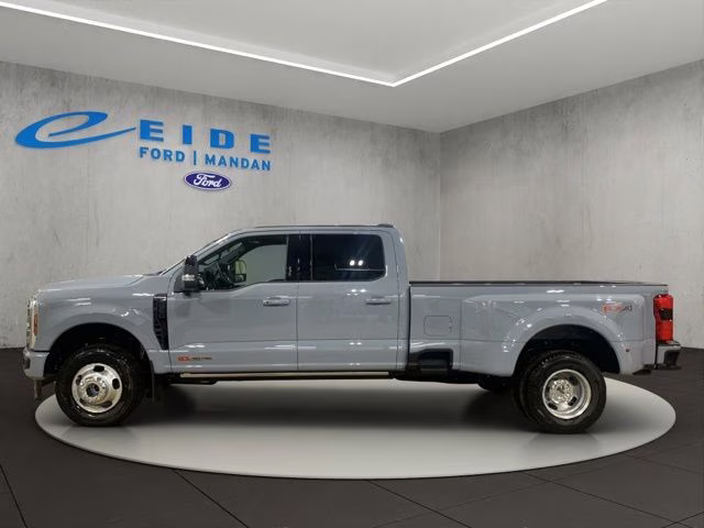 2026 Glacier Gray Metallic Tri-Coat Ford Super Duty F-350 DRW Platinum 4X4 Truck