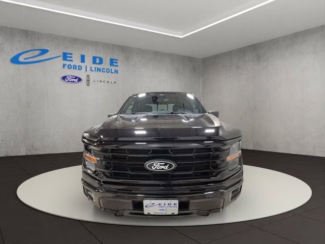 2026 Agate Black Metallic Ford F-150 XLT Black Appearance 4X4 Truck