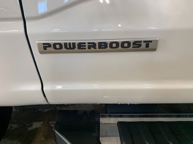 2025 Star White Metallic Tri-Coat Ford F-150 Lariat Chrome 4X4 Truck