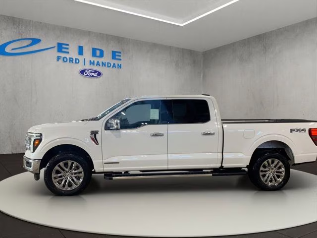 2025 Star White Metallic Tri-Coat Ford F-150 Lariat Chrome 4X4 Truck