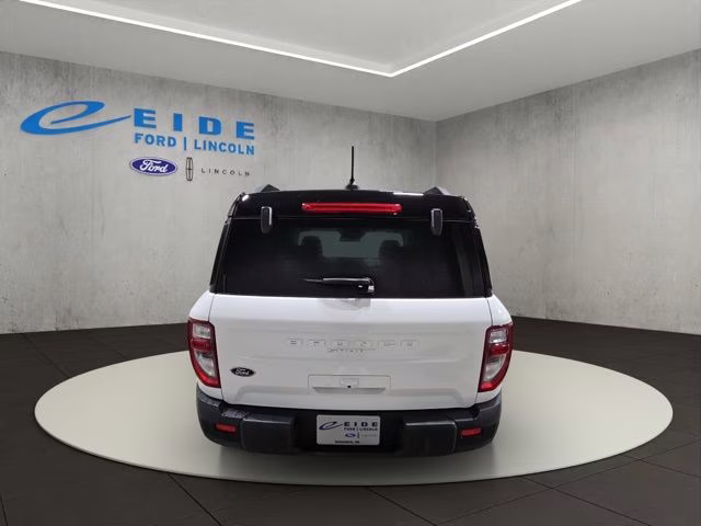 2025 Oxford White Ford Bronco Sport Outer Banks 4X4 SUV