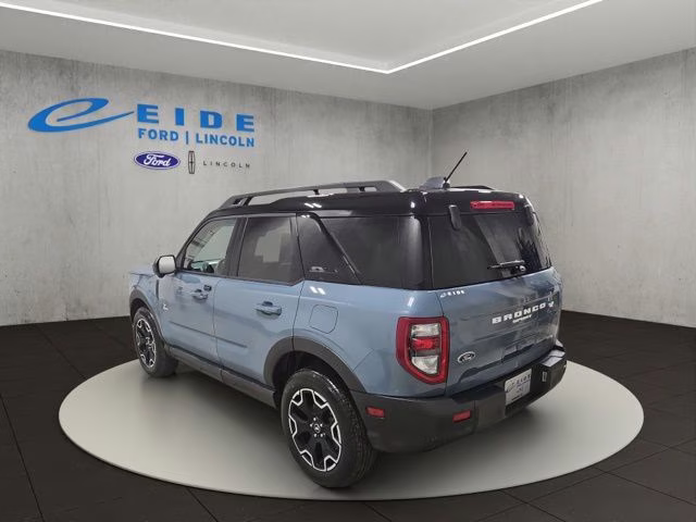 2025 Azure Gray Metallic Tri-Coat Ford Bronco Sport Outer Banks 4X4 SUV