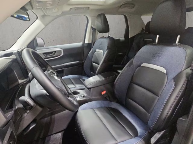 2025 Azure Gray Metallic Tri-Coat Ford Bronco Sport Outer Banks 4X4 SUV