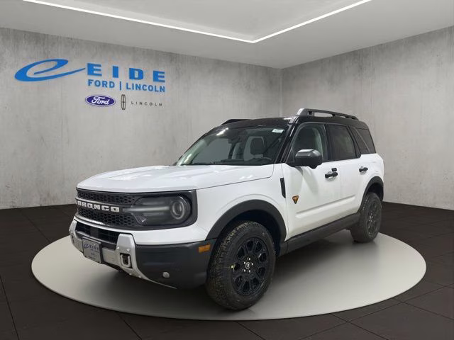 2025 Oxford White Ford Bronco Sport Badlands 4X4 SUV