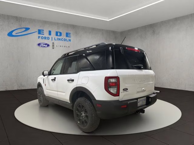 2025 Oxford White Ford Bronco Sport Badlands 4X4 SUV