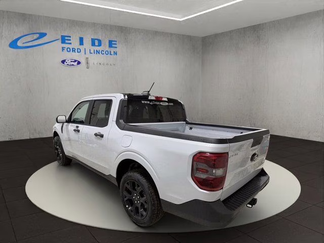 2025 Space White Metallic Ford Maverick XLT AWD Truck