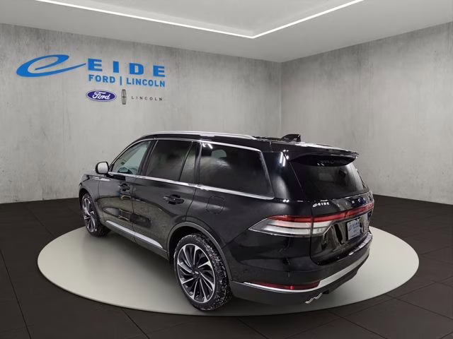 2026 Infinite Black Metallic Clearcoat Lincoln Aviator Reserve AWD SUV