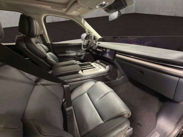 2025 Infinite Black Metallic Clearcoat Lincoln Navigator Reserve 4X4 SUV