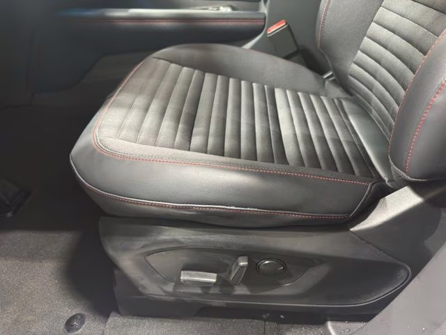 2026 Star White Metallic Tri-Coat Ford Explorer ST-Line 4X4 SUV