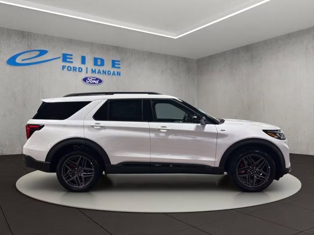 2026 Star White Metallic Tri-Coat Ford Explorer ST-Line 4X4 SUV