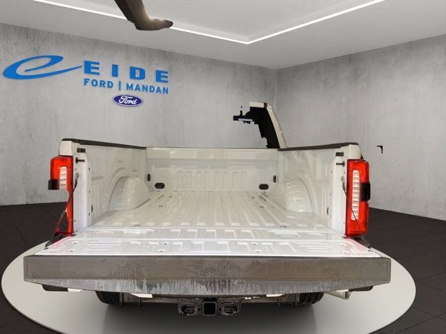 2026 Oxford White Ford Super Duty F-250 SRW XL 4X4 Truck