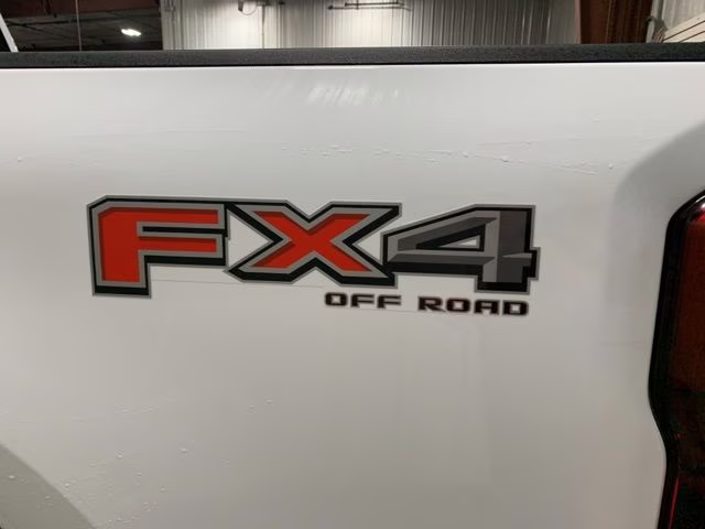 2026 Oxford White Ford Super Duty F-250 SRW XL 4X4 Truck