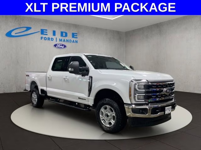 2026 Oxford White Ford Super Duty F-350 SRW XLT 4X4 Truck