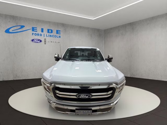 2025 Space White Metallic Ford F-150 Lariat Chrome 4X4 Truck