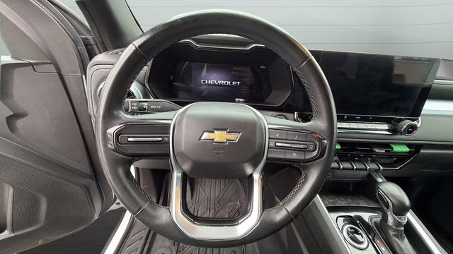 2023 Summit White Chevrolet Colorado LT 4X4 Truck