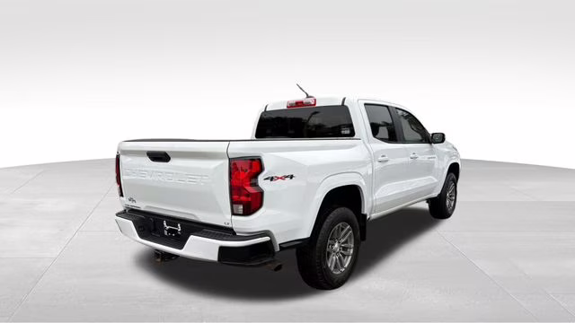 2023 Summit White Chevrolet Colorado LT 4X4 Truck